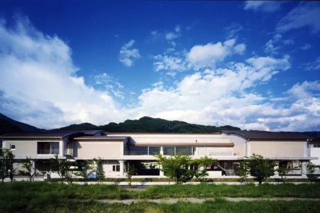 サンリツ服部美術館